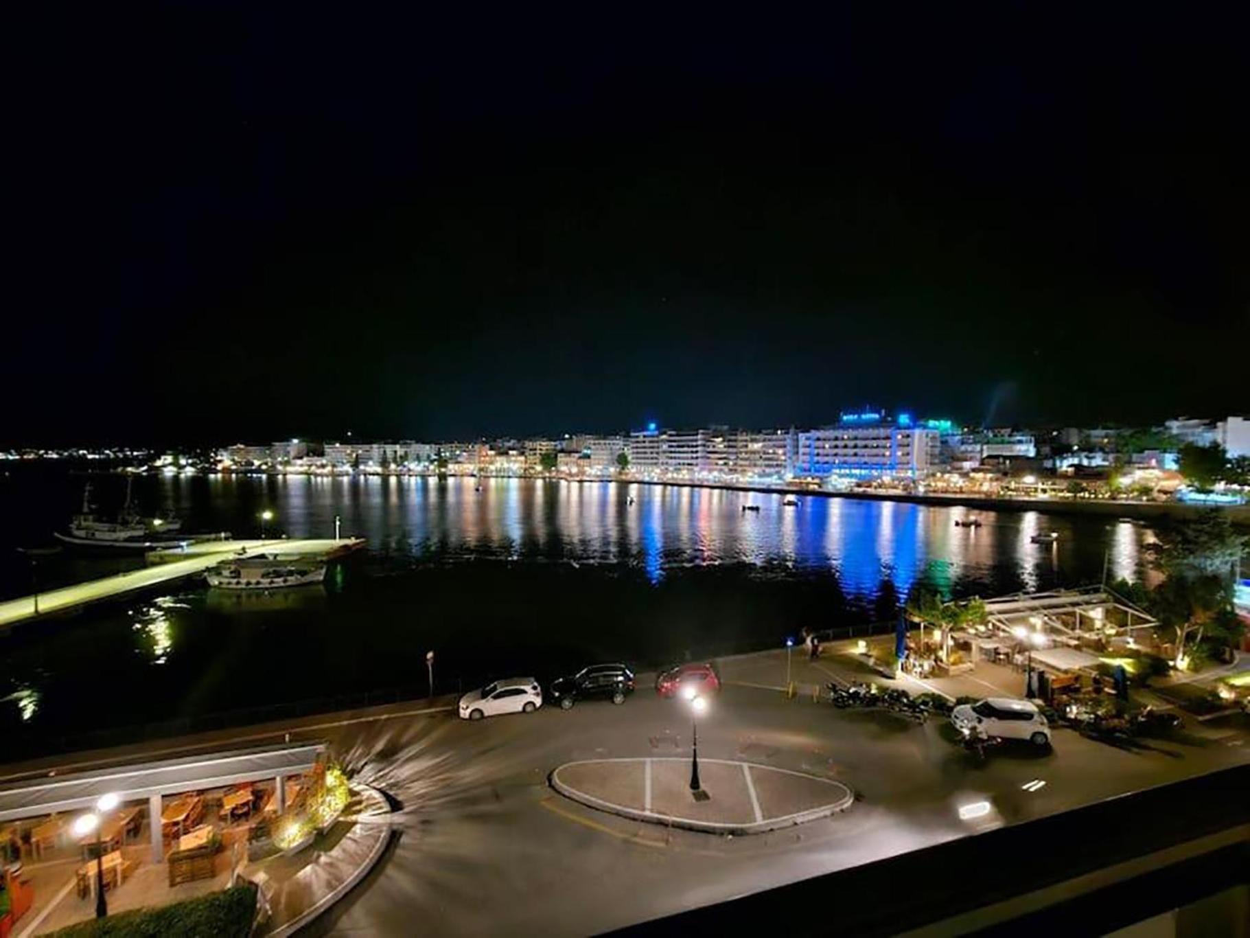 Debbie'S Διαμέρισμα Δίπλα Στο Νερό ! Chalkida Exterior photo