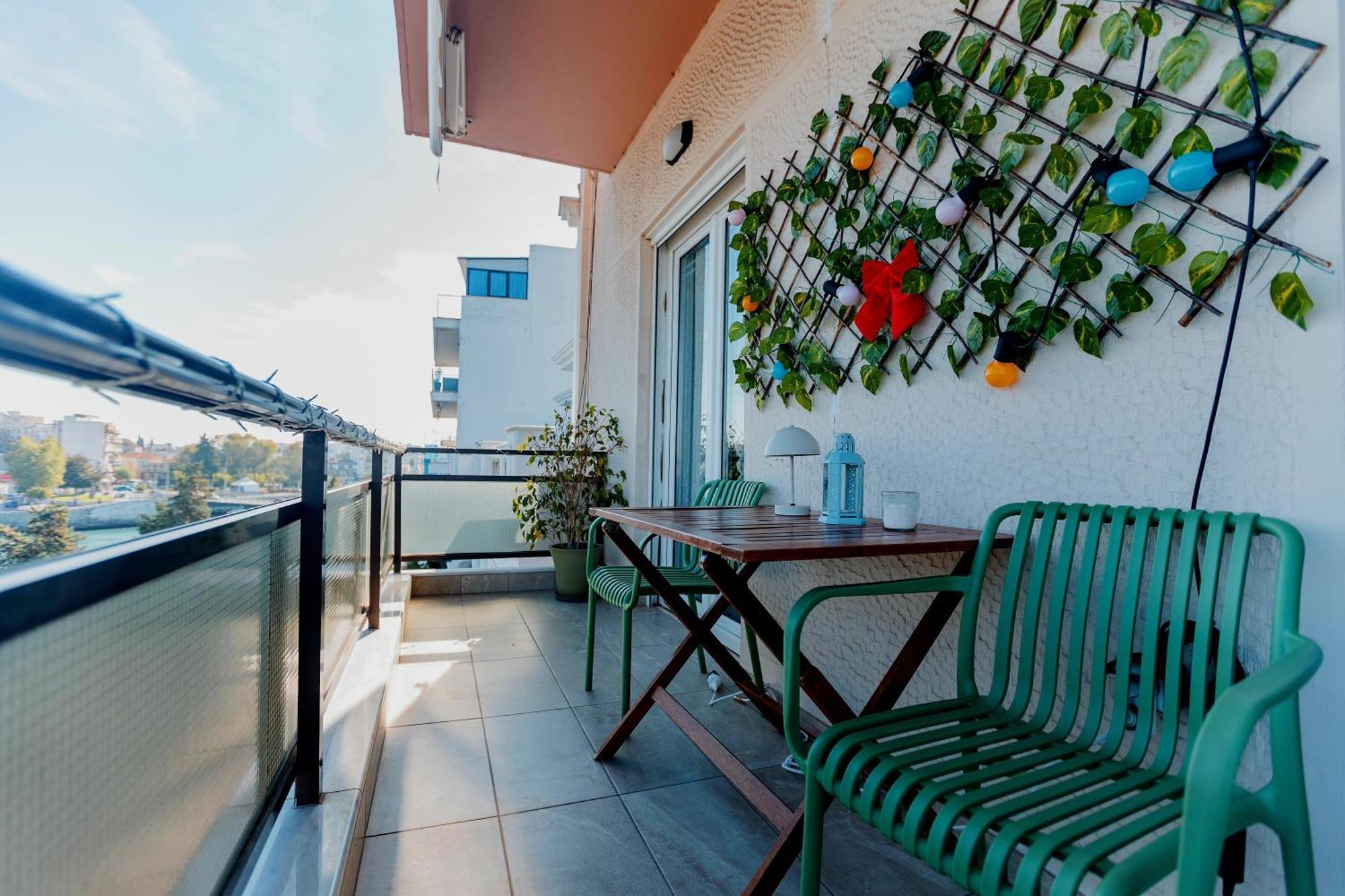 Debbie'S Διαμέρισμα Δίπλα Στο Νερό ! Chalkida Exterior photo
